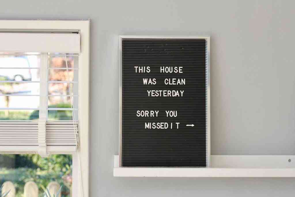 march letter board quotes
